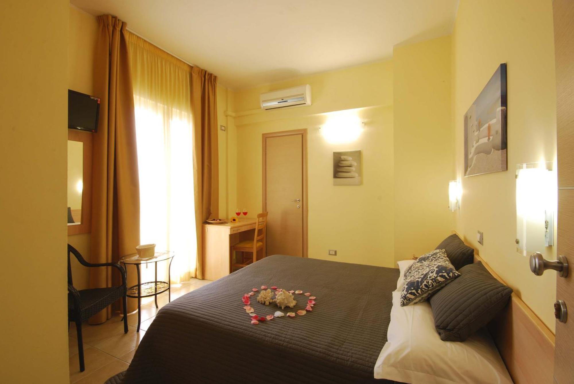 Hotel Caggiari Senigallia Exterior photo